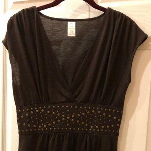 Sleeveless brown top